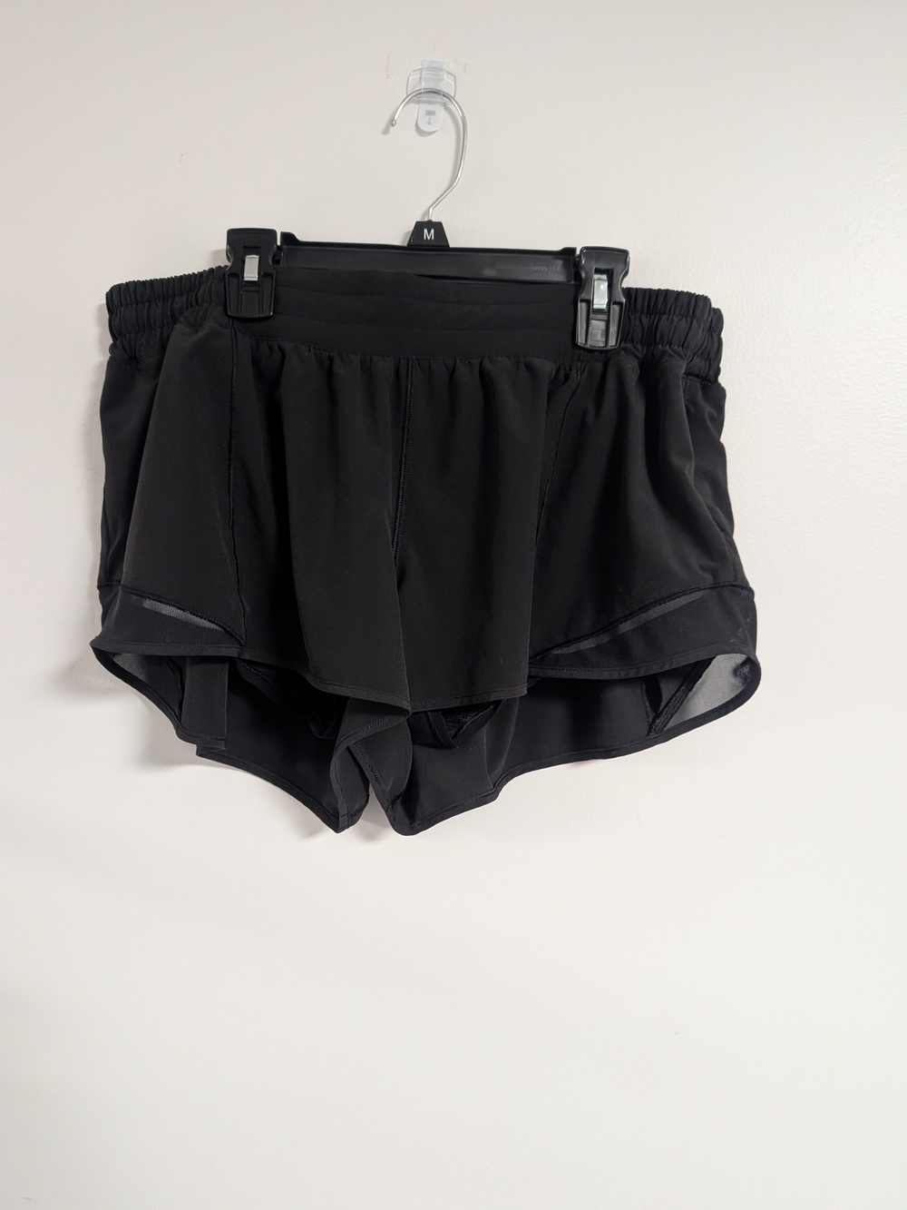 Lululemon Hotty hot 2.5" Size 14
